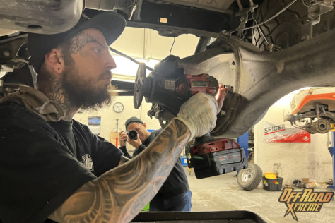 eaton-elocker-installation-on-an-off-road-ready-tundra-2022-07-21_16-01-18_578159