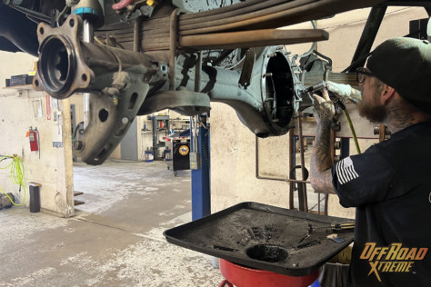 eaton-elocker-installation-on-an-off-road-ready-tundra-2022-07-21_16-02-02_218278
