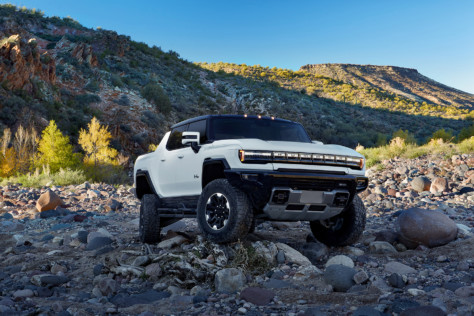 is-the-hummer-ev-off-road-technology-a-glimpse-into-the-future-2022-07-06_12-19-03_425765