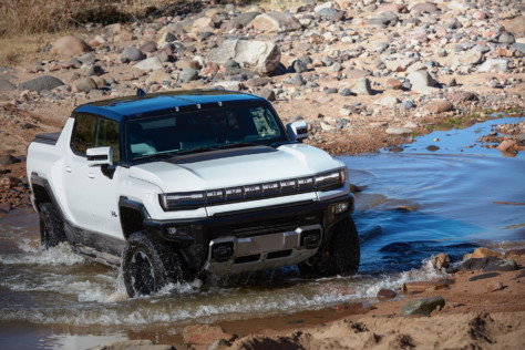 is-the-hummer-ev-off-road-technology-a-glimpse-into-the-future-2022-07-06_12-19-11_771043