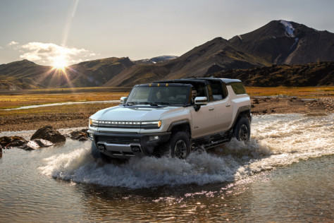 is-the-hummer-ev-off-road-technology-a-glimpse-into-the-future-2022-07-06_12-20-16_727976