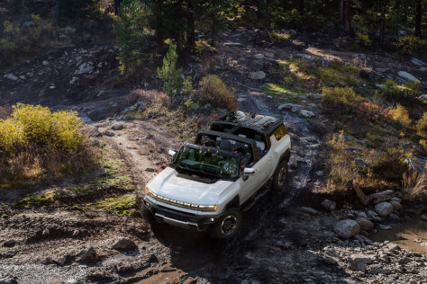is-the-hummer-ev-off-road-technology-a-glimpse-into-the-future-2022-07-06_12-20-19_466728