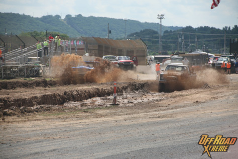 off-road-overload-at-the-bloomsburg-4-wheel-jamboree-2022-07-15_09-53-36_641344