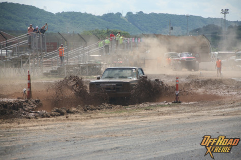off-road-overload-at-the-bloomsburg-4-wheel-jamboree-2022-07-15_09-54-09_083619