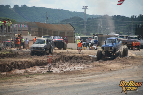 off-road-overload-at-the-bloomsburg-4-wheel-jamboree-2022-07-15_09-54-14_466258