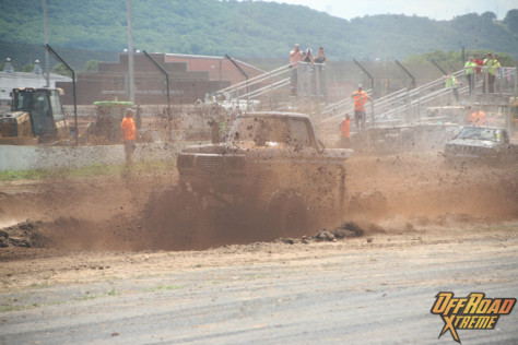off-road-overload-at-the-bloomsburg-4-wheel-jamboree-2022-07-15_09-54-39_233468