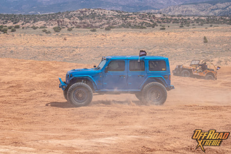 vehicle-spotlight-dawsons-4-wheel-performance-big-blue-jlu-392-2022-07-07_19-31-10_855025