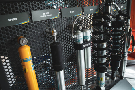 a-glimpse-inside-the-bilstein-b8-zonecontrol-8112-shock-absorber-2022-09-01_11-38-55_727346
