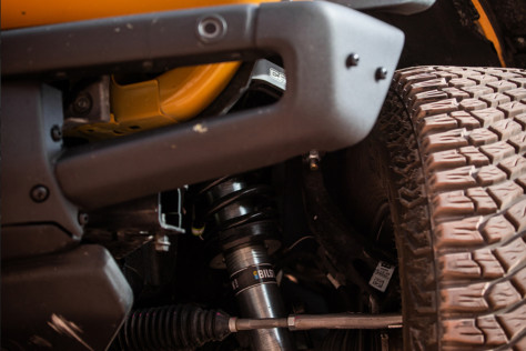 a-glimpse-inside-the-bilstein-b8-zonecontrol-8112-shock-absorber-2022-09-01_11-38-59_194198