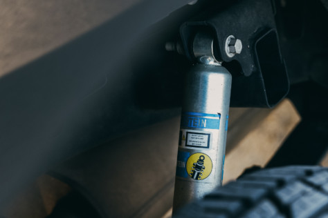 a-glimpse-inside-the-bilstein-b8-zonecontrol-8112-shock-absorber-2022-09-01_11-39-39_202071