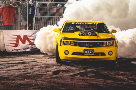 cleetus-mcfarland-and-bristol-1000-features-stadium-super-trucks-2022-08-30_19-14-52_407608