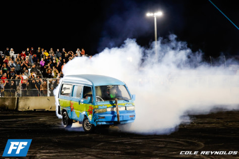 cleetus-mcfarland-and-bristol-1000-features-stadium-super-trucks-2022-08-30_19-15-25_077065