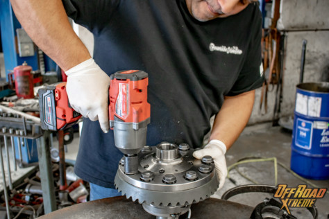 eaton-elocker-installation-on-an-off-road-ready-tundra-2022-08-04_22-19-30_577866