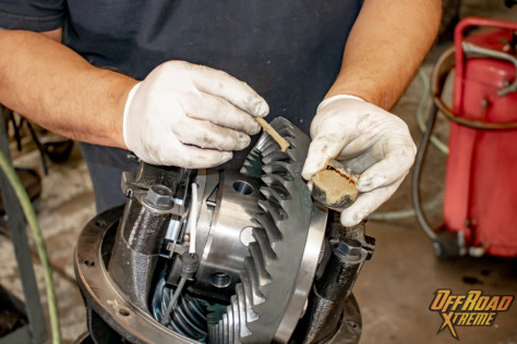 eaton-elocker-installation-on-an-off-road-ready-tundra-2022-08-05_21-19-41_127213