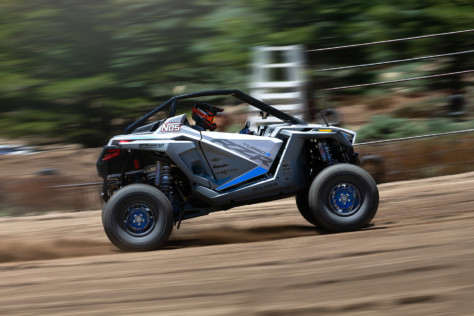 rj-anderson-rips-a-polaris-turbo-r-at-mammoth-motocross-track-2022-08-02_12-04-56_858418