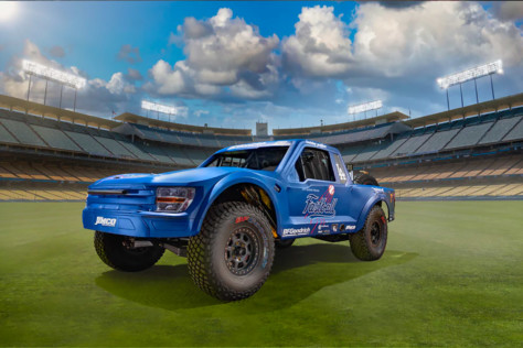 la-dodgers-bobby-patton-of-fastball-racing-swings-jimco-trophy-truck-2022-09-07_12-12-32_666394