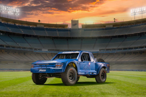 la-dodgers-bobby-patton-of-fastball-racing-swings-jimco-trophy-truck-2022-09-07_12-12-49_212076