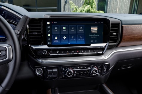 oe-spotlight-the-2024-silverado-hd-gets-a-host-of-updates-2022-09-27_06-47-49_833802