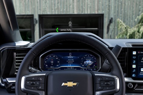 oe-spotlight-the-2024-silverado-hd-gets-a-host-of-updates-2022-09-27_06-47-53_817411