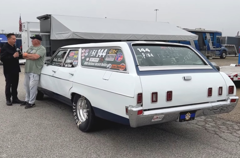 The Big Girl: Bobby Bender's 1969 P/SA Kingswood Wagon