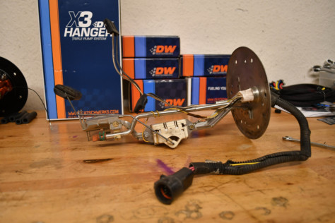 deatschwerks-drops-into-lightning-market-with-x3-hanger-2022-10-11_20-44-34_651936