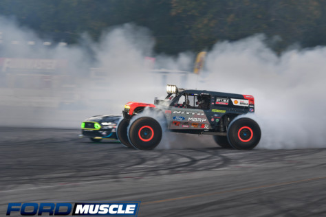 holley-and-nmra-provide-festival-of-ford-in-bowling-green-ky-2022-10-06_12-29-17_046310