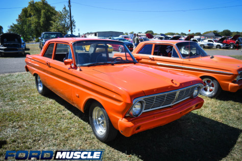 holley-and-nmra-provide-festival-of-ford-in-bowling-green-ky-2022-10-06_12-47-35_848911