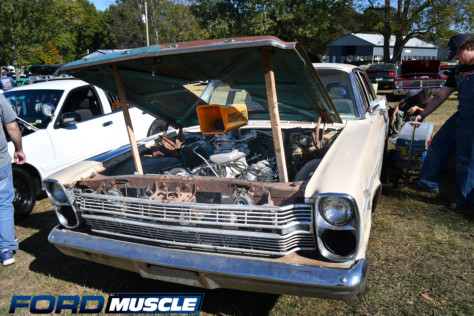 holley-and-nmra-provide-festival-of-ford-in-bowling-green-ky-2022-10-06_12-50-39_445341