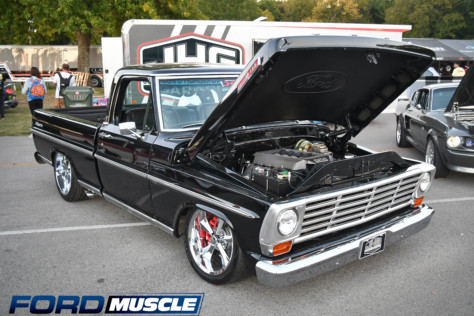 holley-and-nmra-provide-festival-of-ford-in-bowling-green-ky-2022-10-06_12-54-56_846017