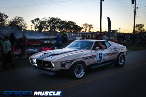 holley-and-nmra-provide-festival-of-ford-in-bowling-green-ky-2022-10-06_12-56-57_243802
