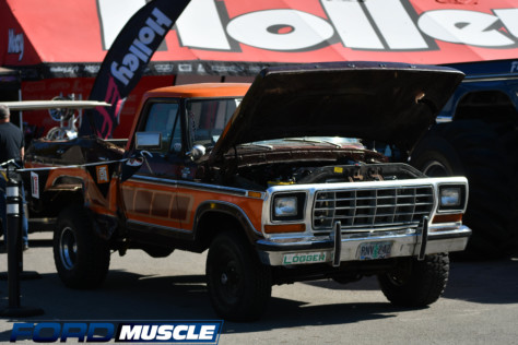 holley-and-nmra-provide-festival-of-ford-in-bowling-green-ky-2022-10-06_13-03-49_861592
