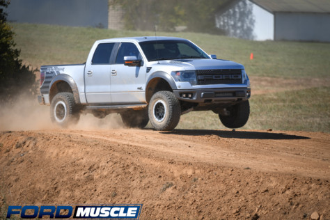 holley-and-nmra-provide-festival-of-ford-in-bowling-green-ky-2022-10-06_13-06-08_505081