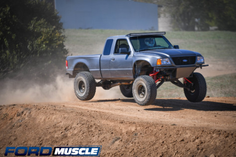 holley-and-nmra-provide-festival-of-ford-in-bowling-green-ky-2022-10-06_13-07-10_295826
