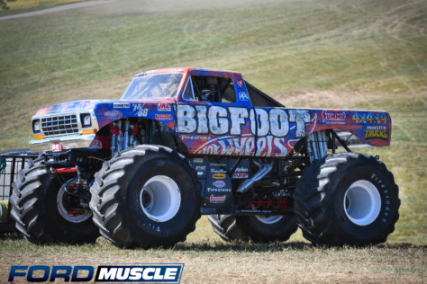 holley-and-nmra-provide-festival-of-ford-in-bowling-green-ky-2022-10-06_13-08-12_543888