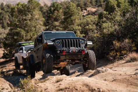 off-road-testing-toyos-new-open-country-rt-trail-hybrid-tire-2022-10-17_17-02-39_916368