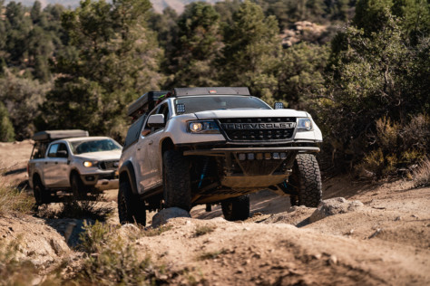 off-road-testing-toyos-new-open-country-rt-trail-hybrid-tire-2022-10-17_17-02-42_451526