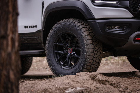 off-road-testing-toyos-new-open-country-rt-trail-hybrid-tire-2022-10-17_17-02-58_137683