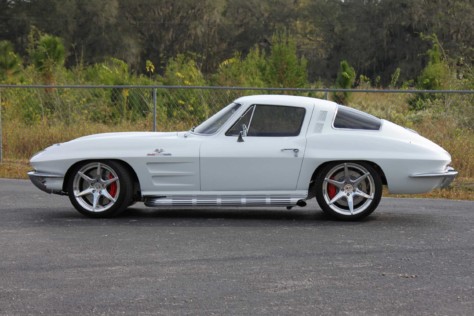 this-1964-corvette-is-a-c7-in-sheeps-clothing-2022-10-19_10-53-41_933347