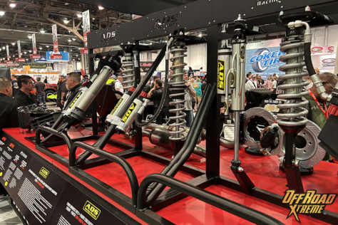 sema-2022-ads-shocks-from-holley-make-big-impact-2022-11-01_17-23-24_196599