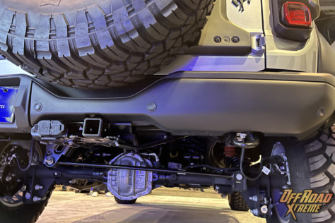 sema-2022-camburgs-bronco-raptor-gets-carbon-fiber-everything-2022-11-10_16-10-52_408307