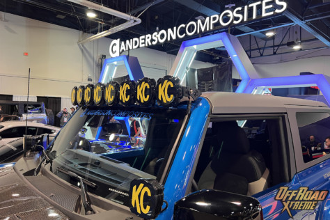 sema-2022-camburgs-bronco-raptor-gets-carbon-fiber-everything-2022-11-10_16-11-08_600530