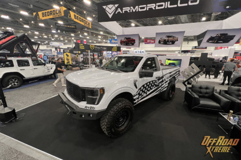 sema-2022-maxtrac-suspension-shows-off-slick-2022-f-150-lift-kit-2022-11-03_14-58-25_640745