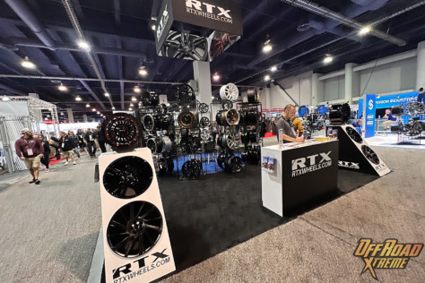 sema-2022-rtx-wheels-off-road-series-are-ruggedly-engineered-2022-11-09_13-09-45_023514