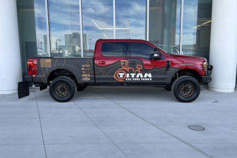 sema-2022-titan-delivers-long-range-capacity-for-gm-1500-diesels-2022-11-22_13-09-36_865919