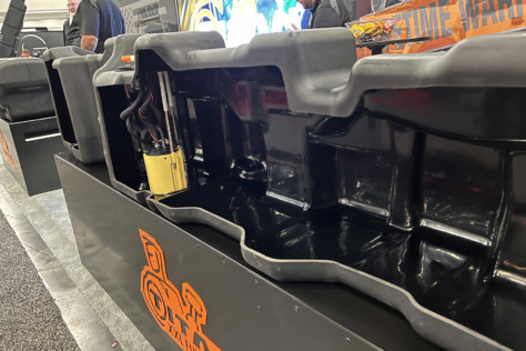 sema-2022-titan-delivers-long-range-capacity-for-gm-1500-diesels-2022-11-22_13-09-48_339043