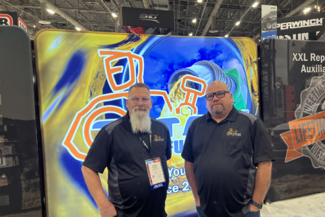 sema-2022-titan-delivers-long-range-capacity-for-gm-1500-diesels-2022-11-22_13-10-08_781295