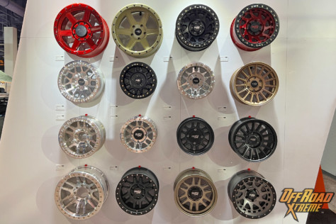 sema-2022-twg-is-making-big-moves-with-dirty-life-wheels-2022-11-18_13-27-24_986408