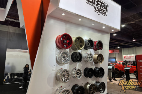 sema-2022-twg-is-making-big-moves-with-dirty-life-wheels-2022-11-18_13-27-33_374683
