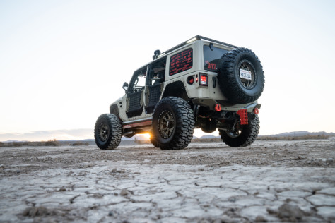 sema-2022-twg-is-making-big-moves-with-dirty-life-wheels-2022-11-21_11-53-10_974604