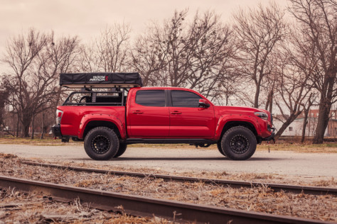 sema-2022-twg-is-making-big-moves-with-dirty-life-wheels-2022-11-21_11-54-43_273544